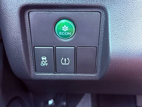 Used 2017 Honda HR-V LX image 23