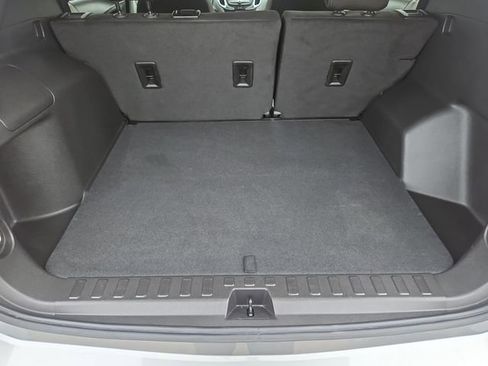 Used 2024 Chevrolet Equinox LS w/ LS Convenience Package FWD image 23