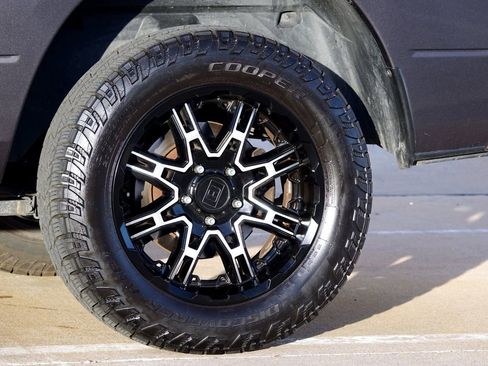 Used 2018 RAM 1500 Big Horn image 26