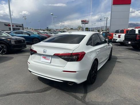 Used 2024 Honda Civic Sport image 11