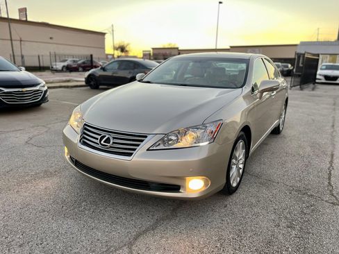 Used 2011 Lexus ES 350 4dr Sdn image 1