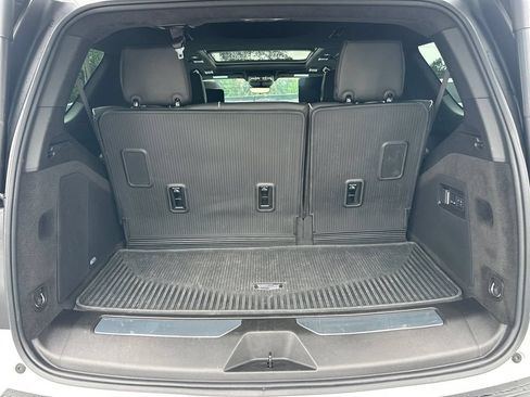 Certified 2025 Cadillac Escalade Sport Platinum AWD/4WD image 18