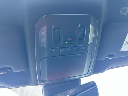 Used 2024 Toyota Highlander XSE FWD image 26