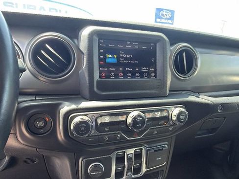 Used 2022 Jeep Wrangler Unlimited Sport AWD/4WD image 25