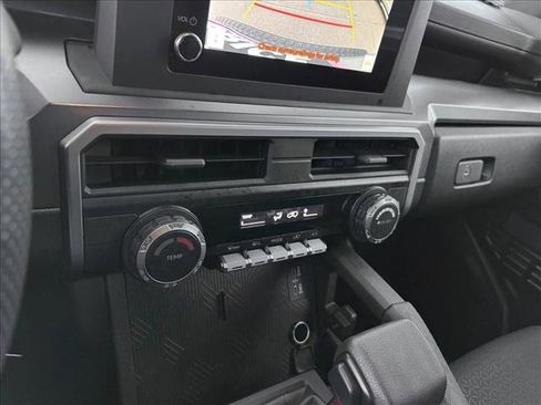 Certified 2025 Toyota 4Runner SR5 AWD/4WD image 15