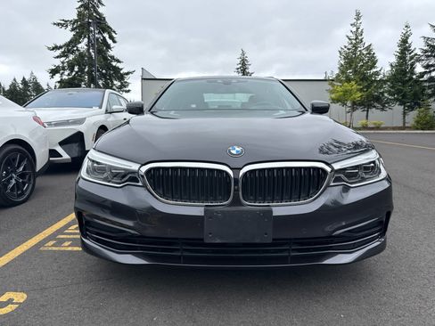Used 2020 BMW 530i RWD image 2