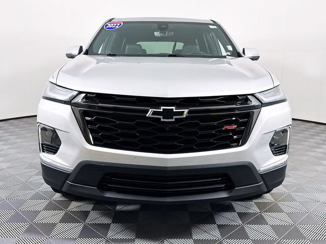 Used 2022 Chevrolet Traverse RS FWD image 2