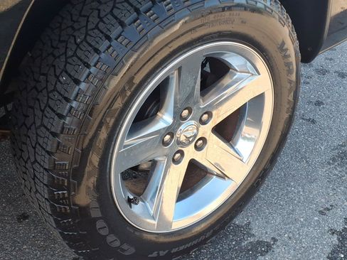 Used 2014 RAM 1500 Express AWD/4WD image 12