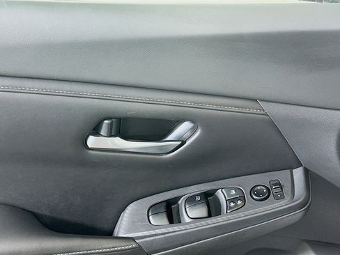 Used 2022 Nissan Sentra SV image 15