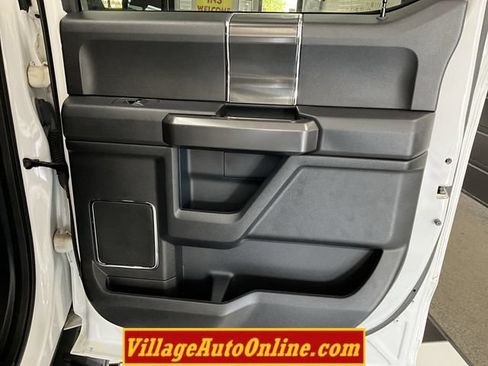 Used 2019 Ford F150 Lariat w/ Equipment Group 502A Luxury AWD/4WD image 33