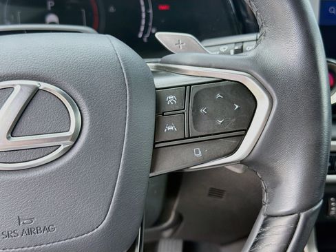 Used 2024 Lexus RX 350 AWD image 39