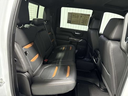 Used 2022 GMC Sierra 2500 AT4 w/ AT4 Preferred Package AWD/4WD image 28