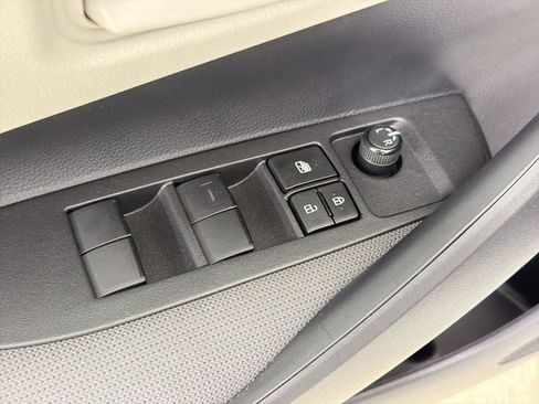 Used 2024 Toyota Corolla LE FWD image 12