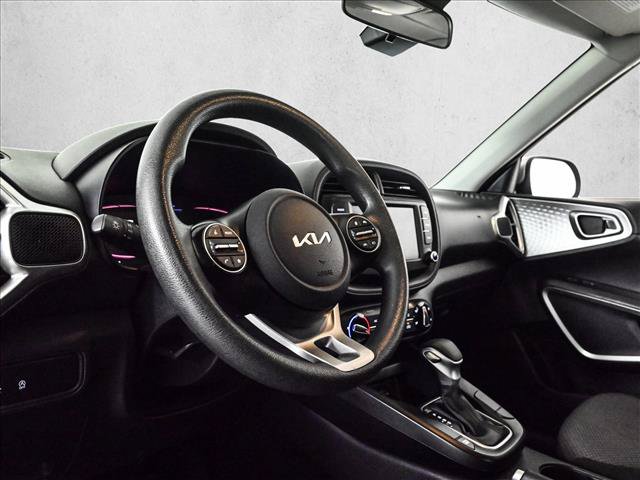 Used 2024 Kia Soul LX w/ Option Group 015 FWD image 10