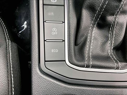 New 2026 Volkswagen Jetta SE image 21
