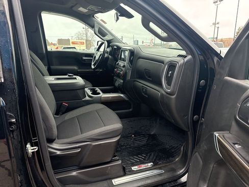 Used 2022 Chevrolet Silverado 1500 LT Trail Boss image 32