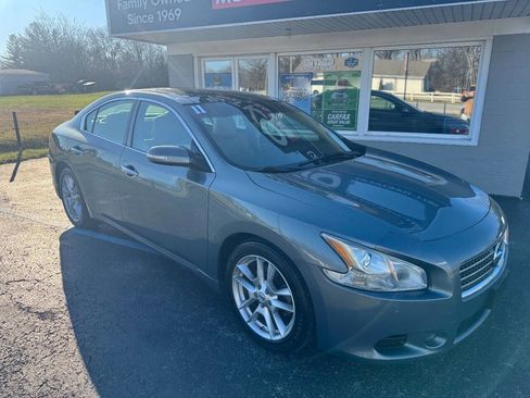 Used 2011 Nissan Maxima 3.5 SV w/ Premium Pkg image 2
