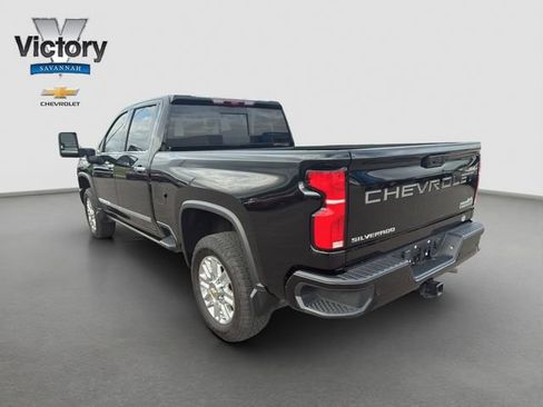 Used 2025 Chevrolet Silverado 3500 High Country w/ High Country Premium Package AWD/4WD image 5