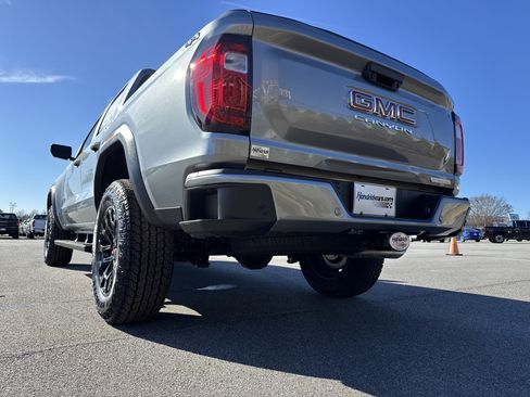 New 2026 GMC Canyon Elevation w/ Convenience Package image 7