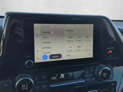 Used 2023 Toyota Highlander LE image 16