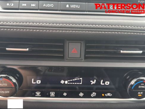 Used 2025 Nissan Rogue SV FWD image 8