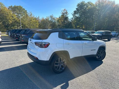 New 2026 Jeep Compass Limited image 4