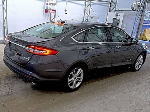 Used 2018 Ford Fusion SE w/ Equipment Group 602A image 4