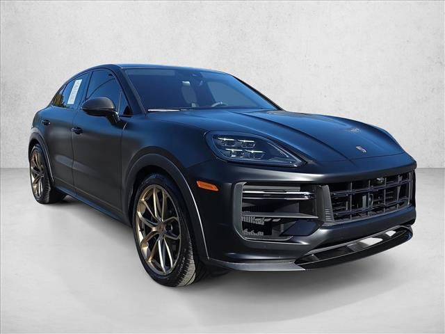 Used 2025 Porsche Cayenne Turbo GT AWD/4WD image 3