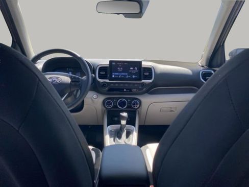 New 2026 Hyundai Venue SEL FWD image 31