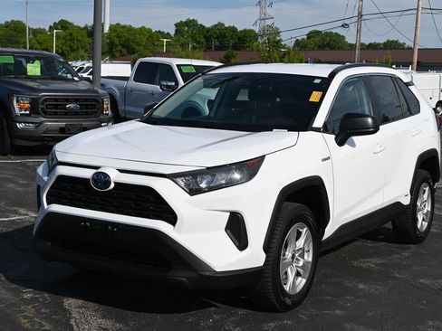 Used 2021 Toyota RAV4 LE AWD/4WD image 5