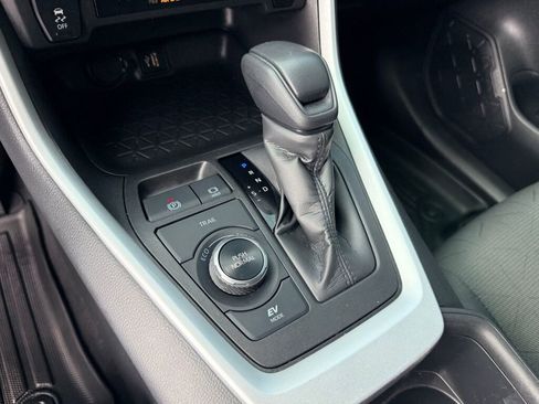 Used 2023 Toyota RAV4 XLE image 23