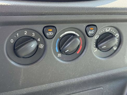 Used 2015 Ford Transit 250 130 Low Roof w/ Exterior Upgrade Package RWD image 33