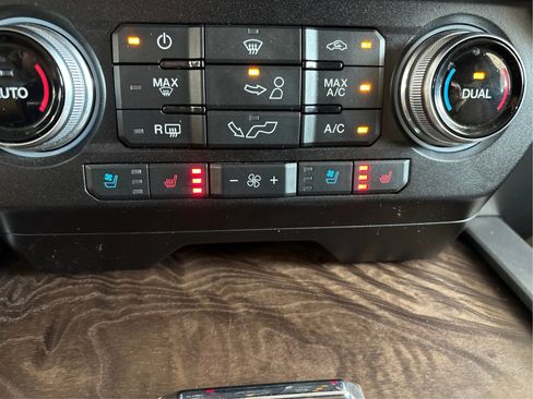 Used 2020 Ford F150 Limited AWD/4WD image 43