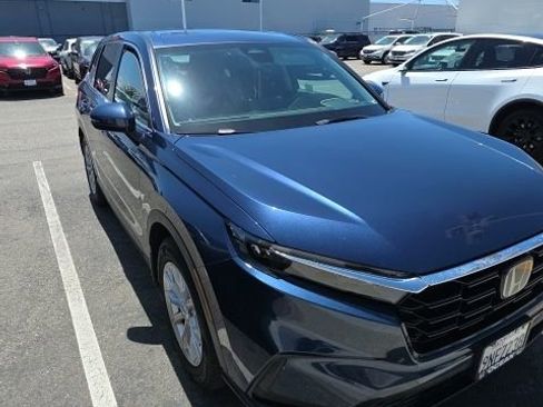 Used 2025 Honda CR-V EX image 5
