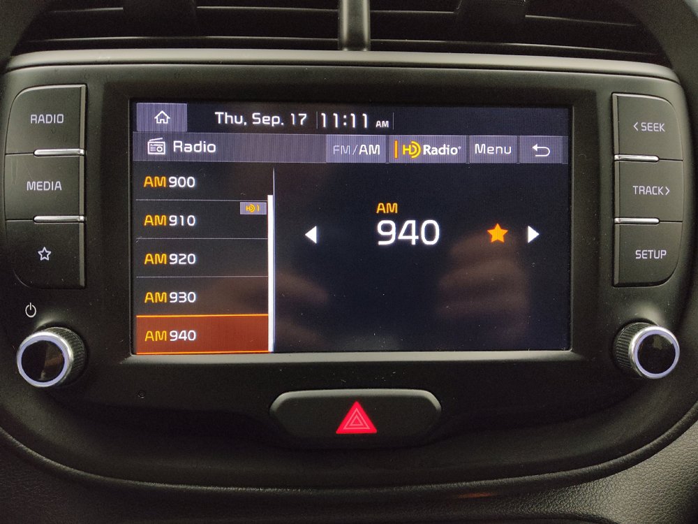 Used 2024 Kia Soul LX w/ Option Group 015 FWD image 25