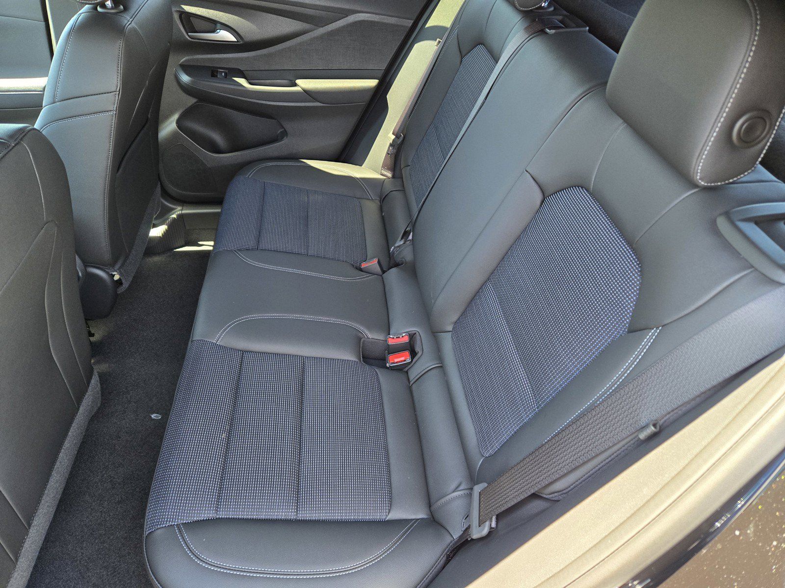 New 2026 Buick Envista Preferred FWD image 6