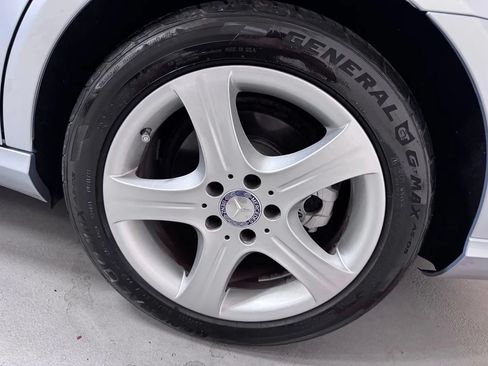Used 2014 Mercedes-Benz E 350 4MATIC Wagon image 10