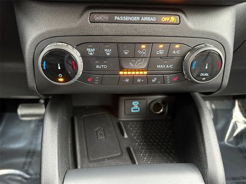 Used 2022 Ford Bronco Sport Outer Banks w/ Tech Package image 21