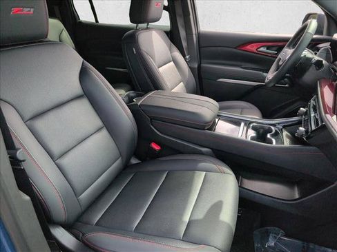 Used 2025 Chevrolet Traverse Z71 AWD/4WD image 22