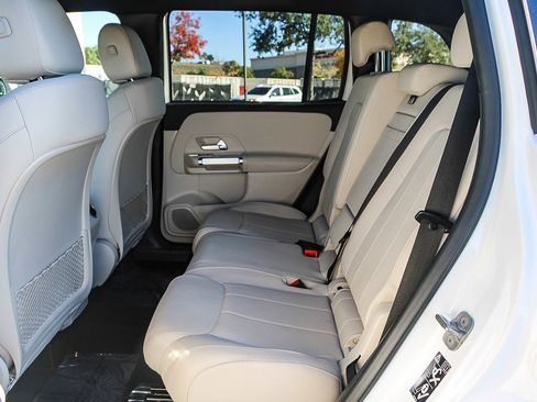 Certified 2025 Mercedes-Benz GLB 250 4MATIC image 19