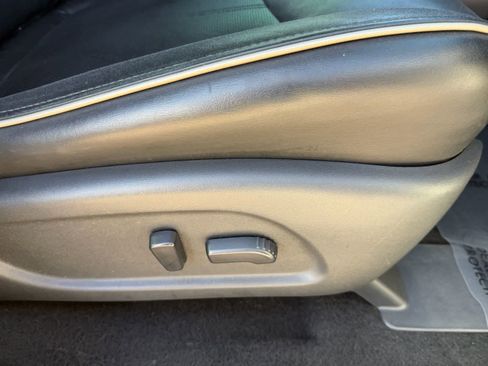 Used 2019 INFINITI QX60 Luxe w/ Essential Package image 11