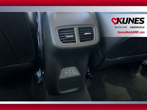 Used 2023 Buick Envision Preferred FWD image 36