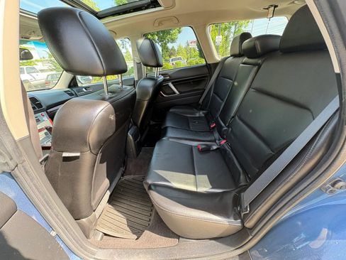 Used 2009 Subaru Outback 2.5i Limited AWD/4WD image 21