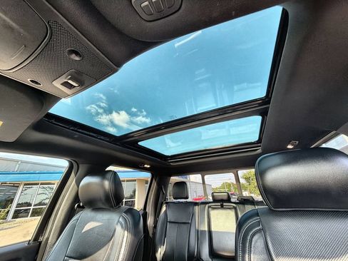 Used 2018 Ford F150 Lariat w/ Equipment Group 502A Luxury AWD/4WD image 16