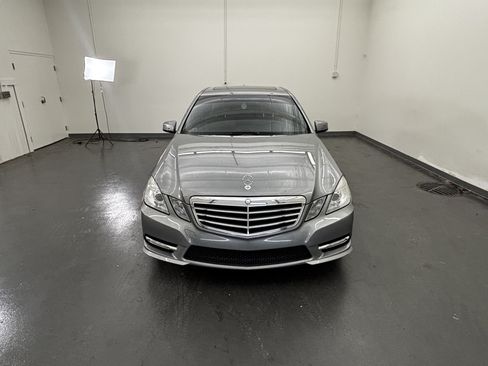 Used 2012 Mercedes-Benz E 350 4MATIC Sedan image 3