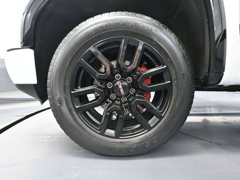 Used 2021 GMC Sierra 1500 Elevation w/ LPO, Elevation Black Package AWD/4WD image 20