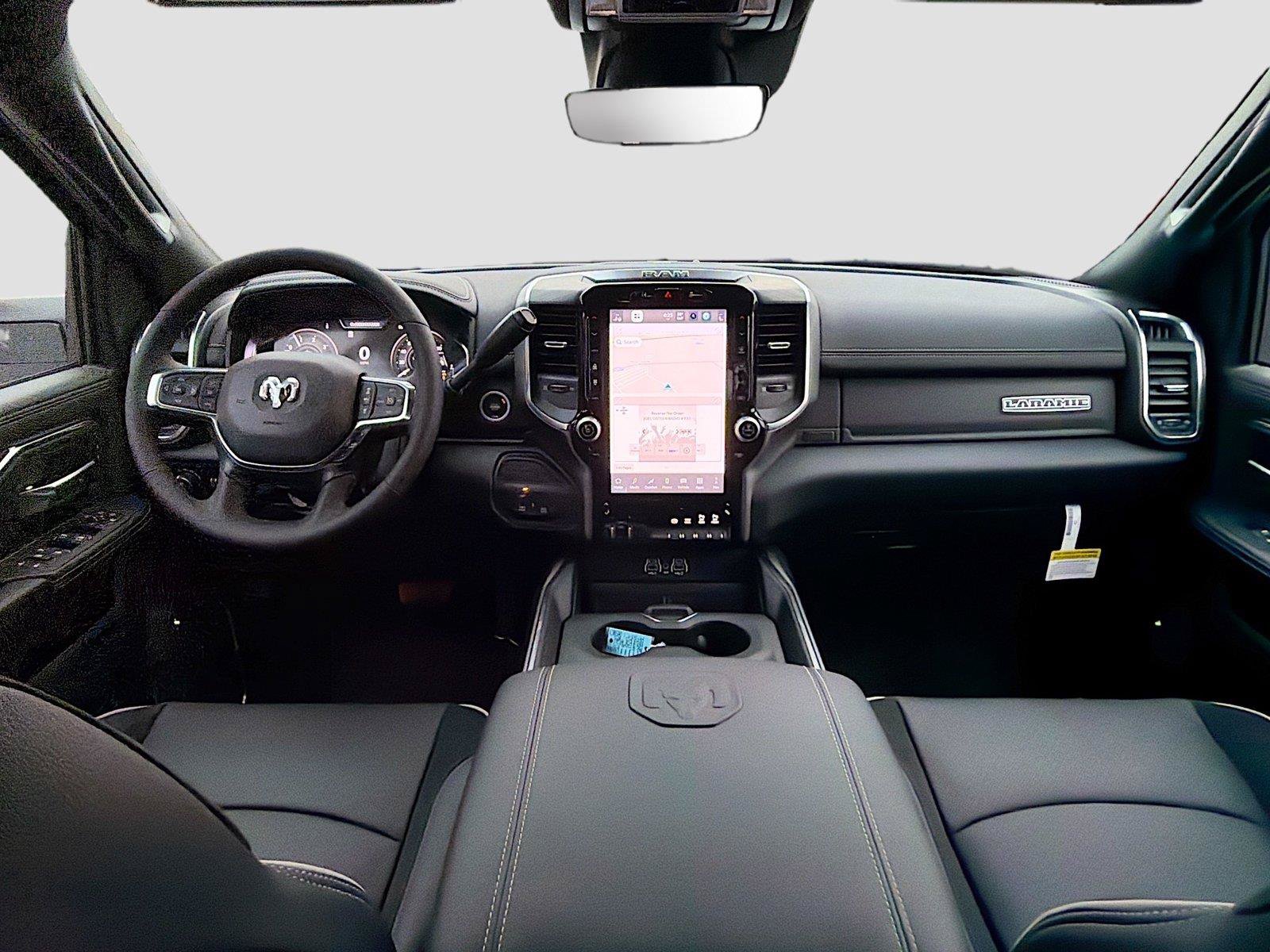 New 2026 RAM 2500 Laramie AWD/4WD image 15