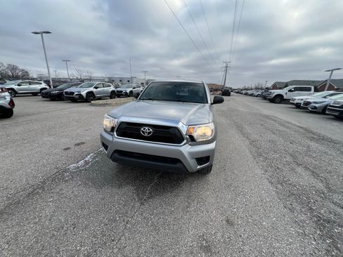 Used 2014 Toyota Tacoma 2WD Access Cab image 14