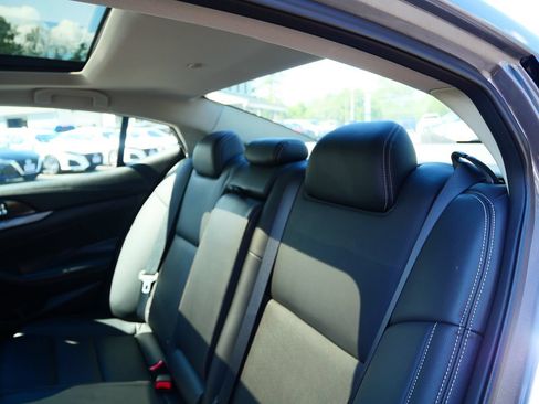 Used 2017 Nissan Maxima 3.5 SL FWD image 23