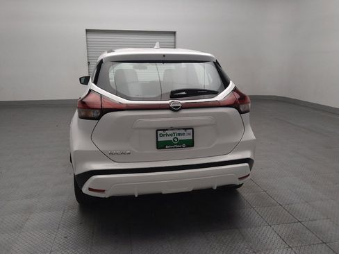 Used 2023 Nissan Kicks S FWD image 6